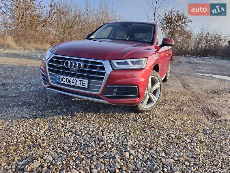 Внедорожник / Кроссовер Audi Q5 2018 в Новом Ярычеве