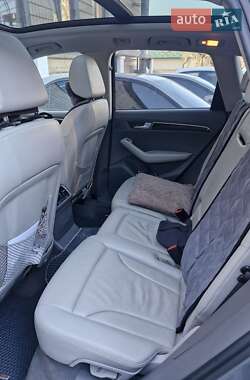 Внедорожник / Кроссовер Audi Q5 2010 в 