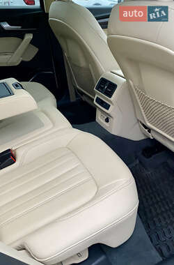 Позашляховик / Кросовер Audi Q5 2022 в 