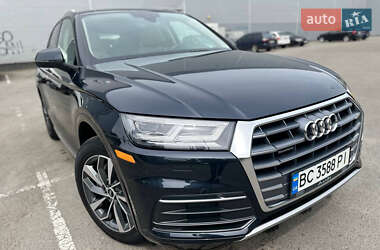 Позашляховик / Кросовер Audi Q5 2017 в 
