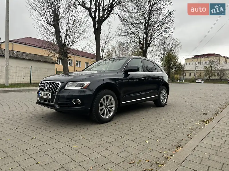 Внедорожник / Кроссовер Audi Q5 2015 в 