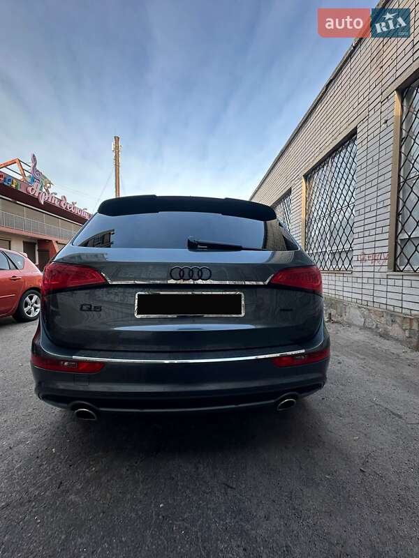 Внедорожник / Кроссовер Audi Q5 2014 в Днепре