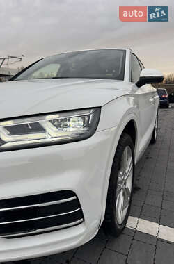Внедорожник / Кроссовер Audi Q5 2016 в 