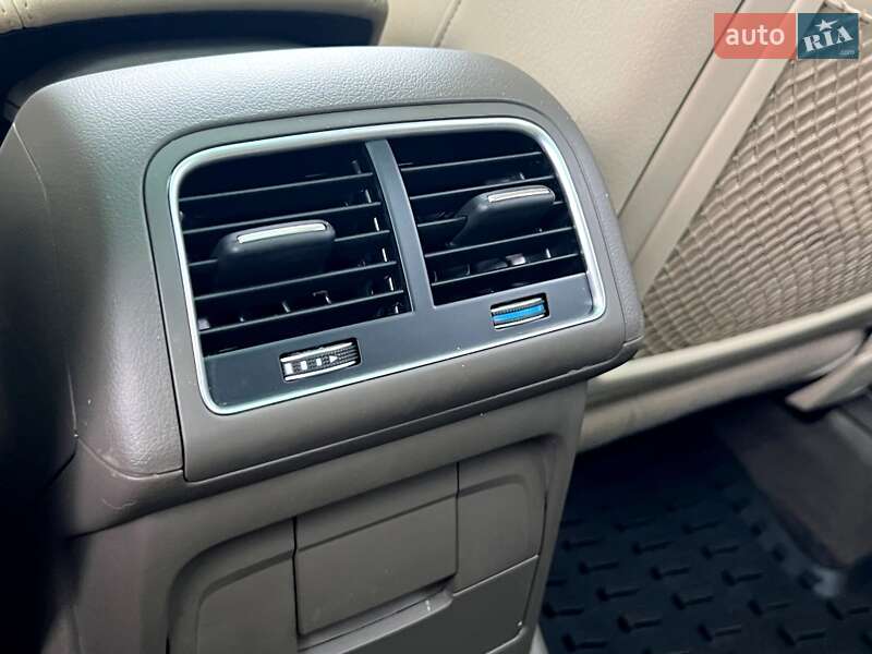 Внедорожник / Кроссовер Audi Q5 2017 в Киеве