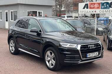 Позашляховик / Кросовер Audi Q5 2017 в 