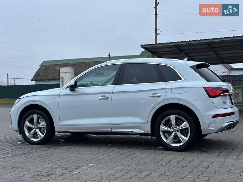 Внедорожник / Кроссовер Audi Q5 2022 в Одессе