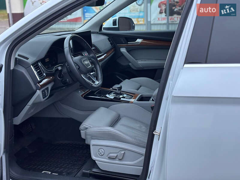 Внедорожник / Кроссовер Audi Q5 2022 в Одессе