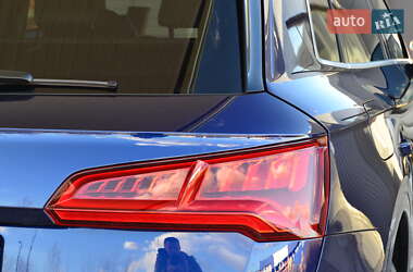 Внедорожник / Кроссовер Audi Q5 2017 в 