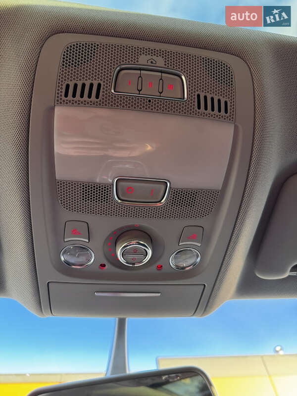 Позашляховик / Кросовер Audi Q5 2015 в Львові фото 17 Позашляховик / Кросовер Audi Q5 2015 в Львові
