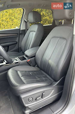 Внедорожник / Кроссовер Audi Q5 2020 в 