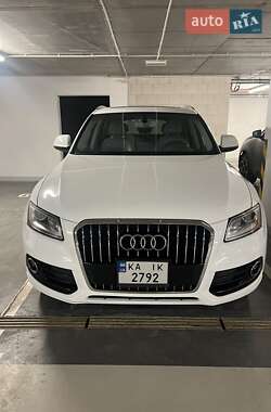 Внедорожник / Кроссовер Audi Q5 2016 в 