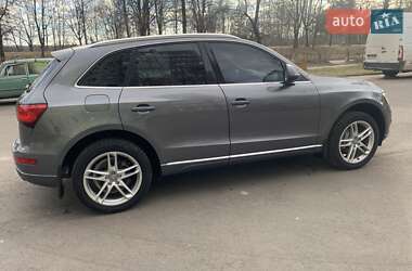 Внедорожник / Кроссовер Audi Q5 2013 в Новояворовске