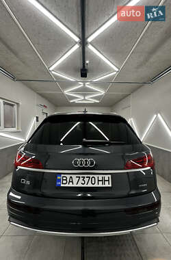 Внедорожник / Кроссовер Audi Q5 2021 в 