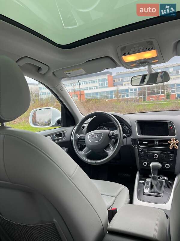 Внедорожник / Кроссовер Audi Q5 2016 в Львове