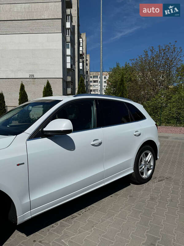 Внедорожник / Кроссовер Audi Q5 2013 в Житомире