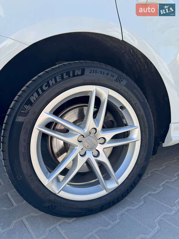 Внедорожник / Кроссовер Audi Q5 2013 в Житомире