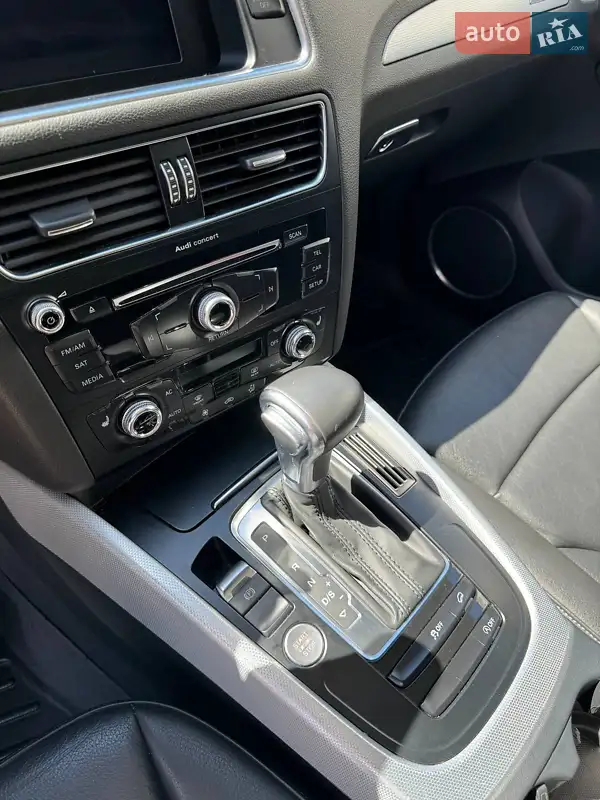 Внедорожник / Кроссовер Audi Q5 2013 в 