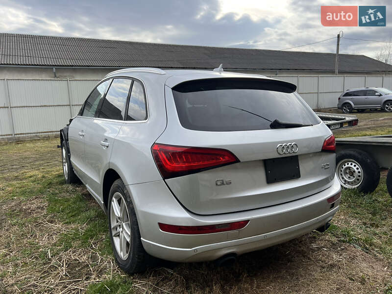 Позашляховик / Кросовер Audi Q5 2013 в 
