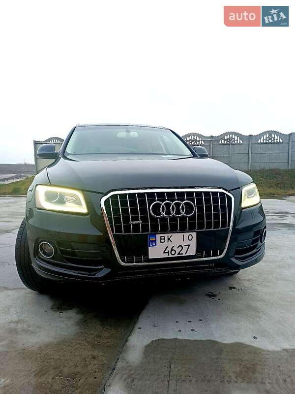 Позашляховик / Кросовер Audi Q5 2012 в Дубровиці