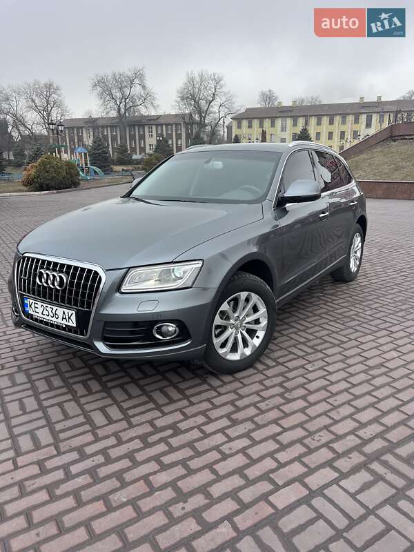 Внедорожник / Кроссовер Audi Q5 2015 в Каменском