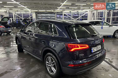 Внедорожник / Кроссовер Audi Q5 2018 в 