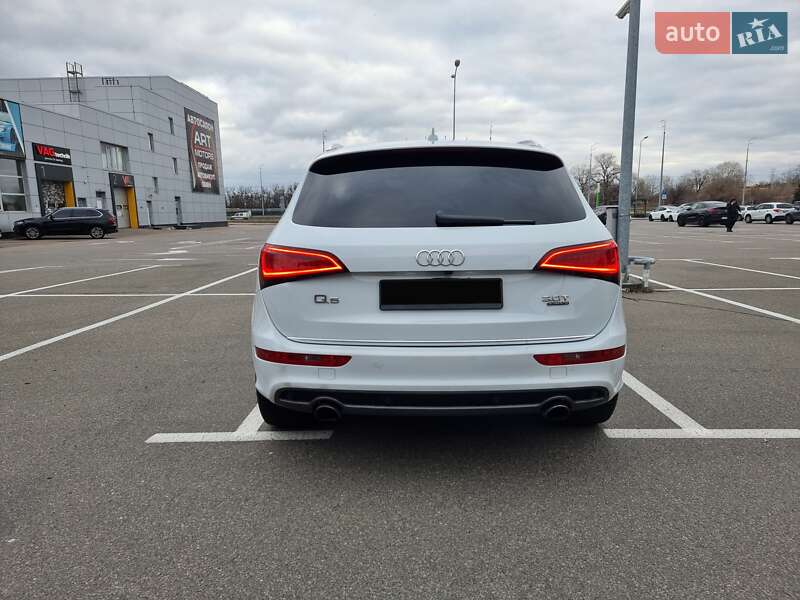 Внедорожник / Кроссовер Audi Q5 2015 в Киеве