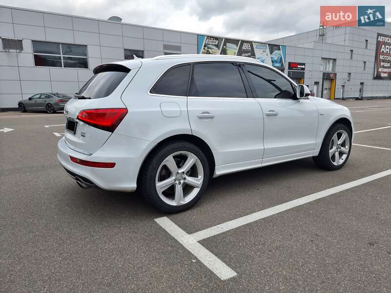 Внедорожник / Кроссовер Audi Q5 2015 в Киеве