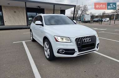 Внедорожник / Кроссовер Audi Q5 2015 в 