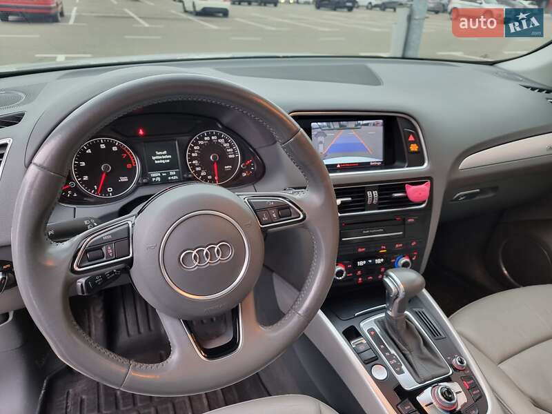 Внедорожник / Кроссовер Audi Q5 2015 в Киеве