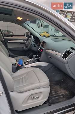 Внедорожник / Кроссовер Audi Q5 2015 в 