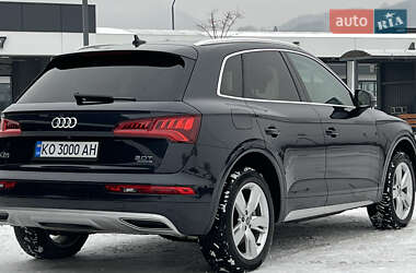 Позашляховик / Кросовер Audi Q5 2017 в Хусті