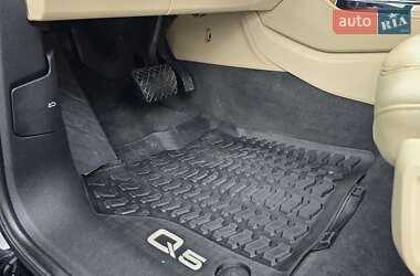 Позашляховик / Кросовер Audi Q5 2021 в 