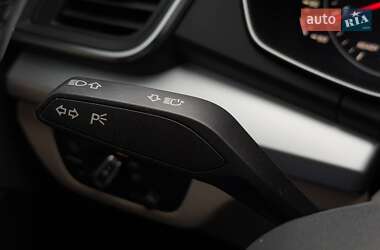 Внедорожник / Кроссовер Audi Q5 2018 в 