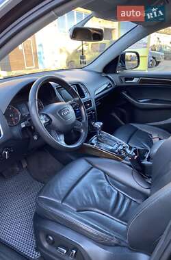 Позашляховик / Кросовер Audi Q5 2014 в 