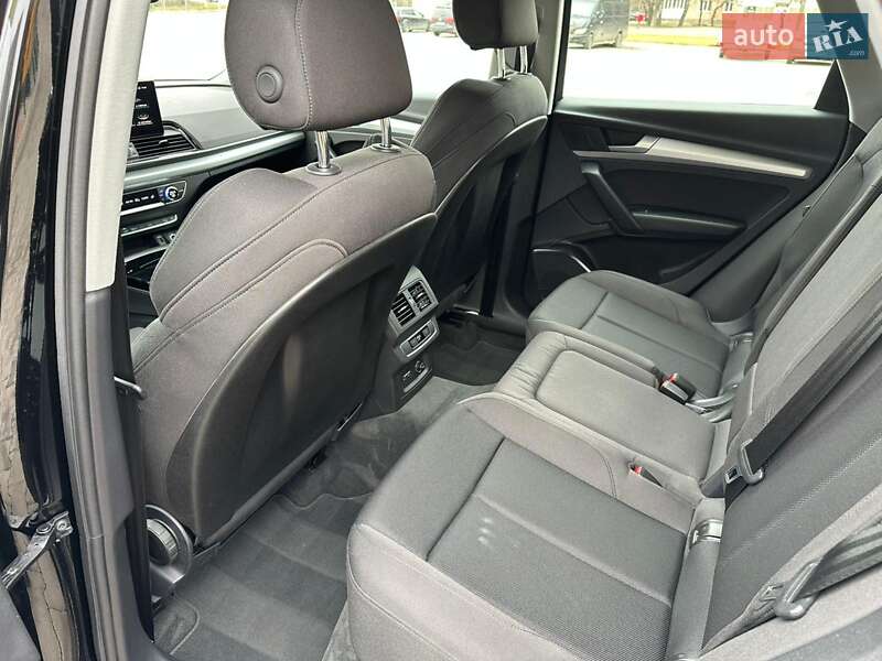 Внедорожник / Кроссовер Audi Q5 2021 в Луцке