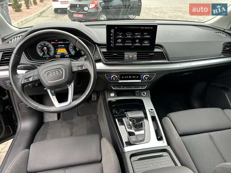 Внедорожник / Кроссовер Audi Q5 2021 в Луцке