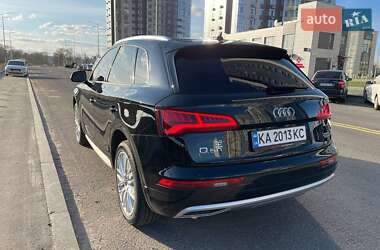 Внедорожник / Кроссовер Audi Q5 2017 в 