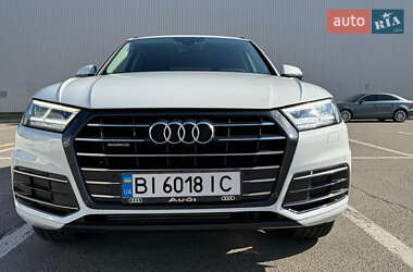 Внедорожник / Кроссовер Audi Q5 2019 в 