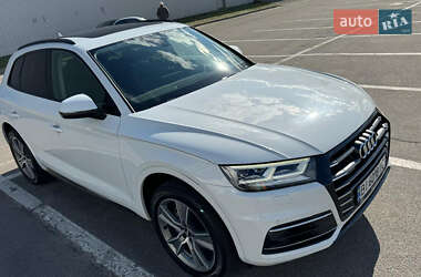 Внедорожник / Кроссовер Audi Q5 2019 в 