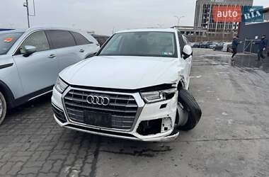 Позашляховик / Кросовер Audi Q5 2019 в Львові