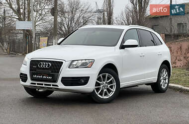 Внедорожник / Кроссовер Audi Q5 2010 в 