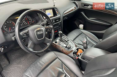 Внедорожник / Кроссовер Audi Q5 2010 в 