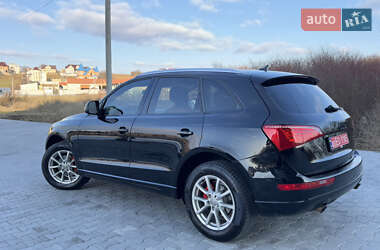 Позашляховик / Кросовер Audi Q5 2010 в Чернівцях