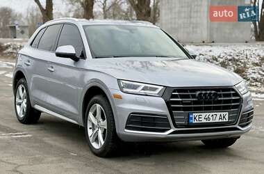 Позашляховик / Кросовер Audi Q5 2018 в 