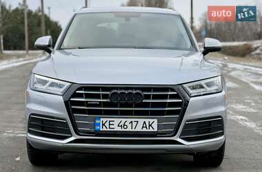 Позашляховик / Кросовер Audi Q5 2018 в 
