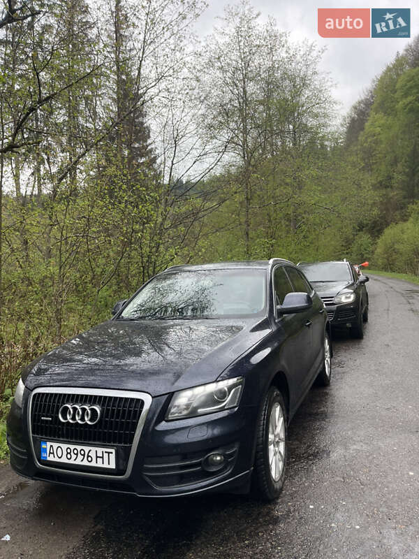 Позашляховик / Кросовер Audi Q5 2010 в Ужгороді