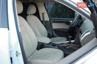 Внедорожник / Кроссовер Audi Q5 2013 в 