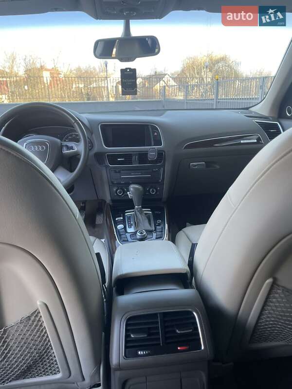 Позашляховик / Кросовер Audi Q5 2012 в Луцьку