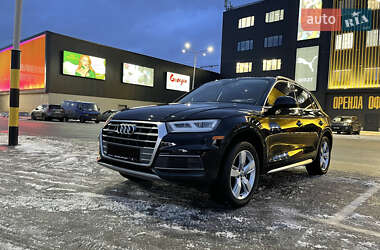 Внедорожник / Кроссовер Audi Q5 2018 в 