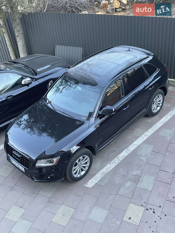 Внедорожник / Кроссовер Audi Q5 2015 в 